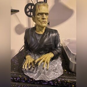 Frankenstein Bust Statue RARE 12” Universal Monsters Collectible SOLD OUT NEW